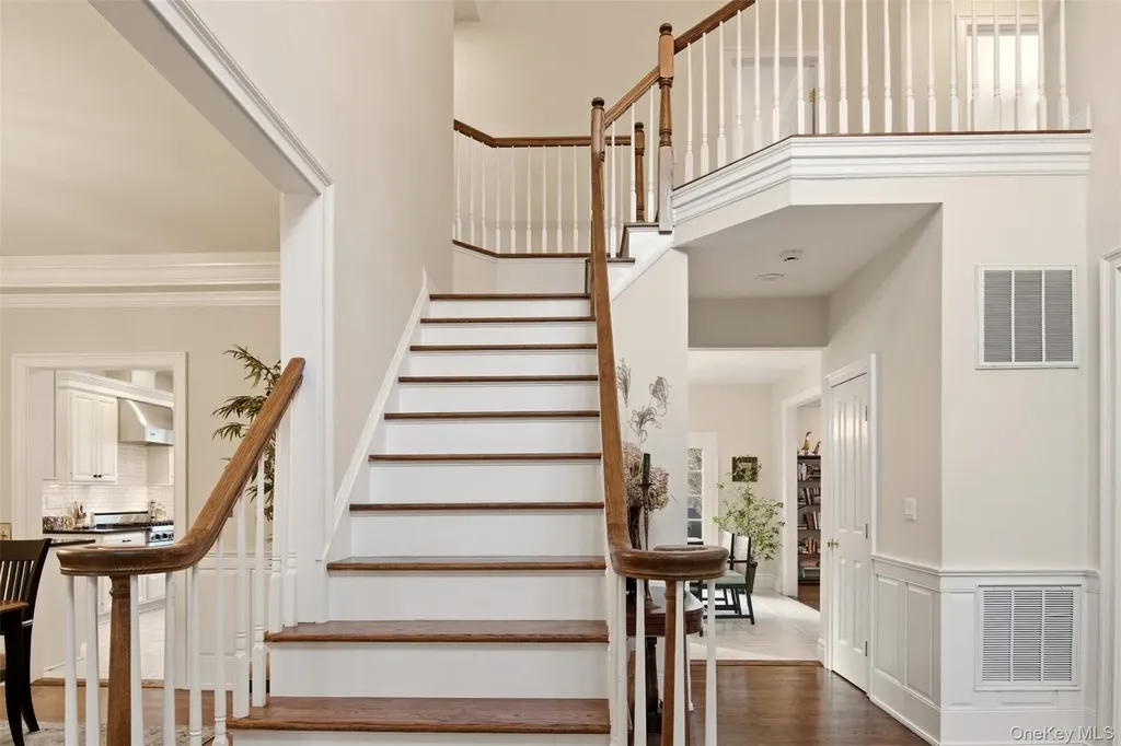 4 Daniel Way Setauket NY 11733