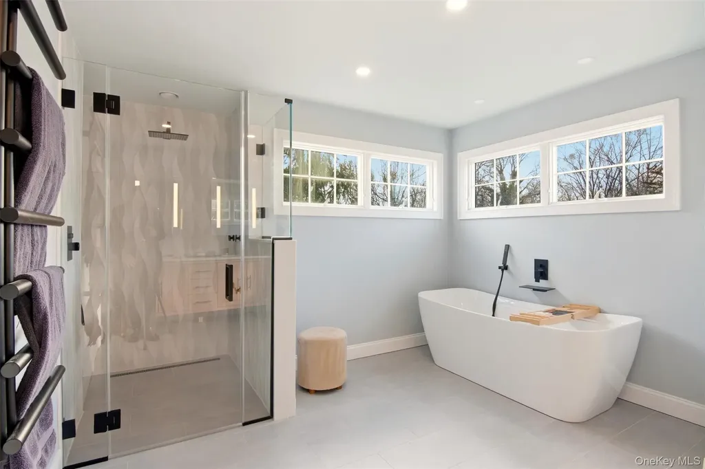 4 Daniel Way Setauket NY 11733