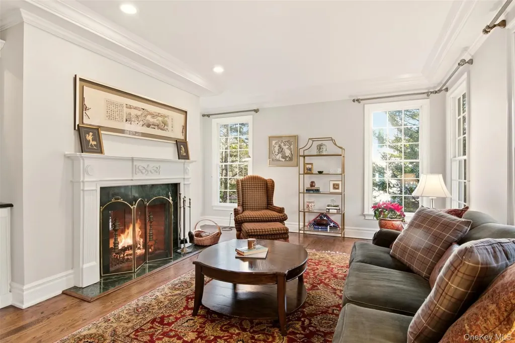 4 Daniel Way Setauket NY 11733