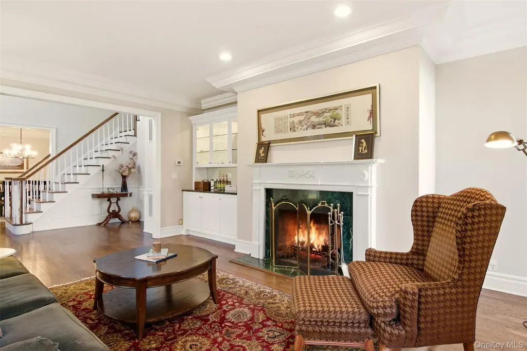 4 Daniel Way Setauket NY 11733