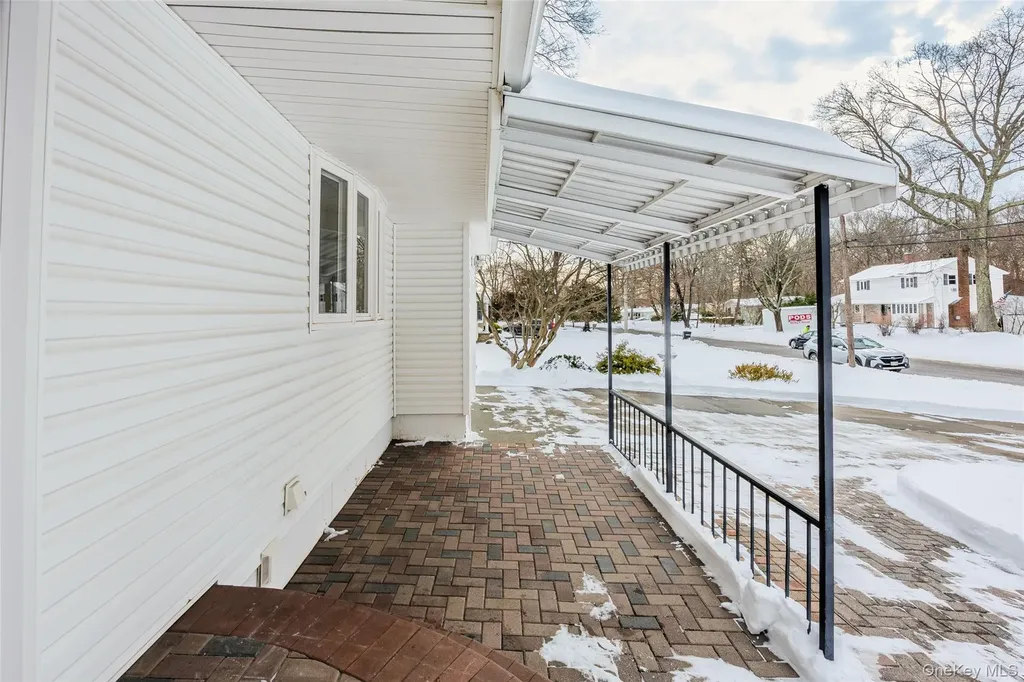 3 Brenner Road Coram NY 11727