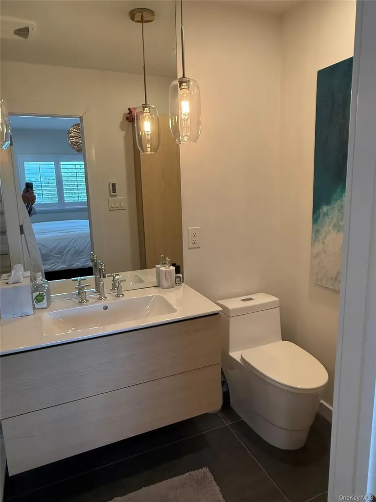 3041 Mitchell Road Westhampton Beach NY 11978