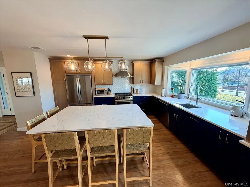 214 National Boulevard Long Beach NY 11561
