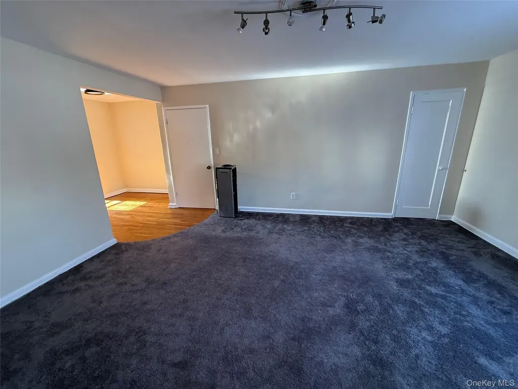 194-20A 39th Avenue Flushing NY 11358
