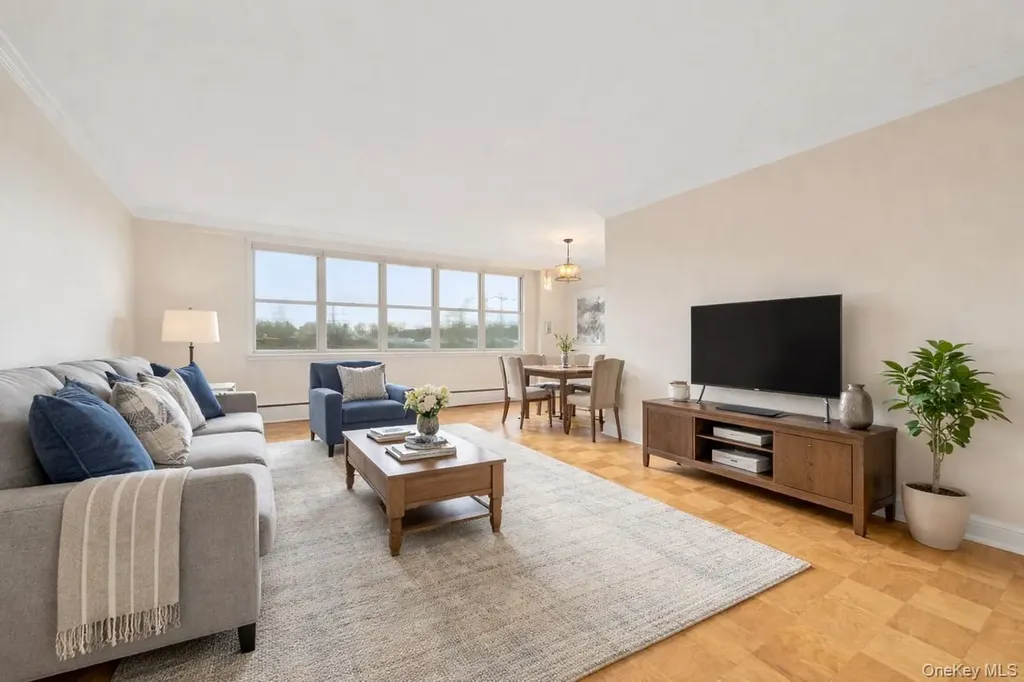 615 Palmer Yonkers NY 10701
