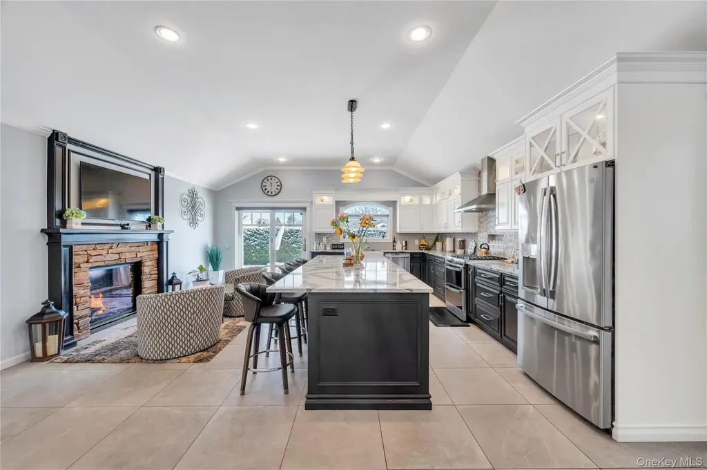 19 Radburn Drive Commack NY 11725