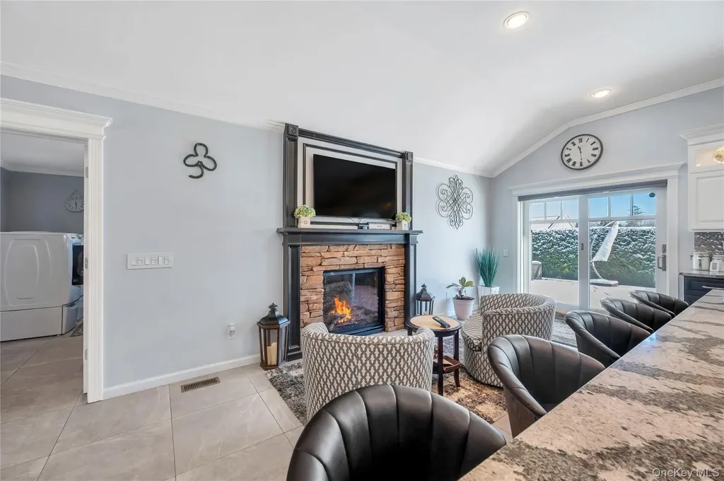 19 Radburn Drive Commack NY 11725