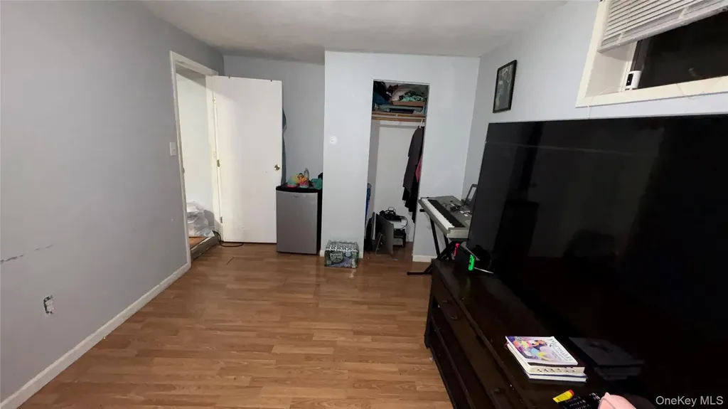 1644 N Gardiner Drive Bay Shore NY 11706