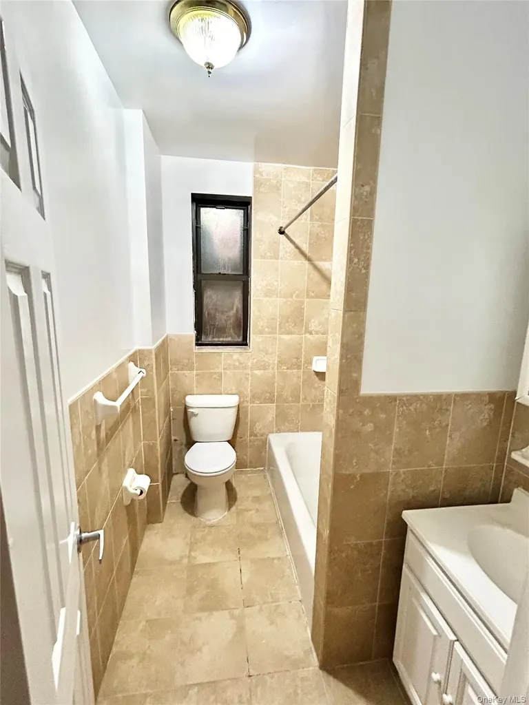 4396 Furman Avenue Bronx NY 10466