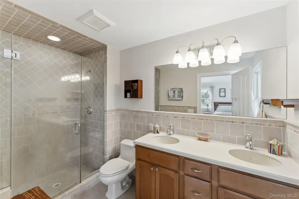 64 Tanners Neck Lane Westhampton NY 11977