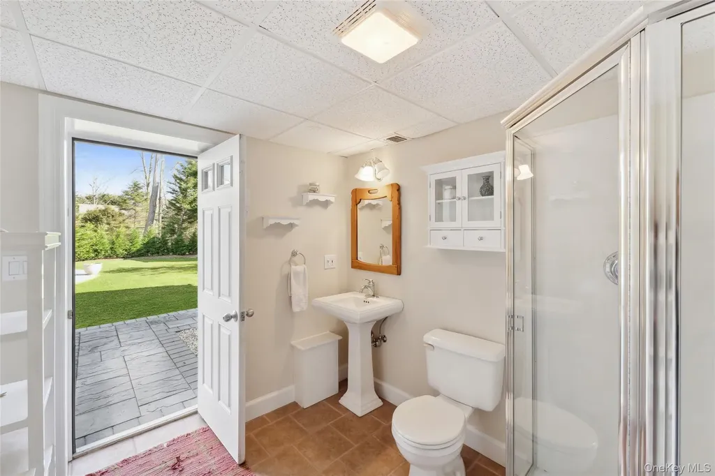 64 Tanners Neck Lane Westhampton NY 11977