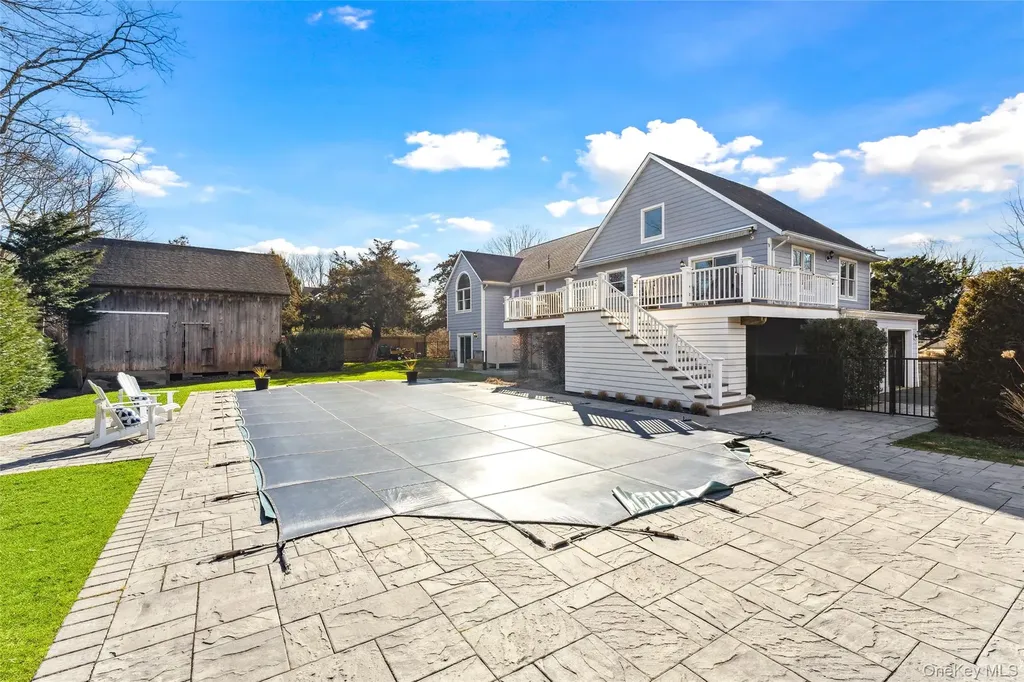 64 Tanners Neck Lane Westhampton NY 11977