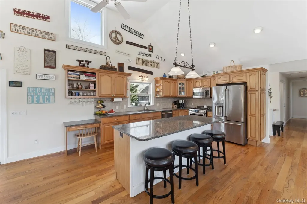 64 Tanners Neck Lane Westhampton NY 11977