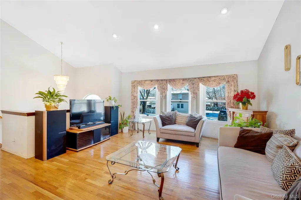 113 S 32nd Street Wyandanch NY 11798