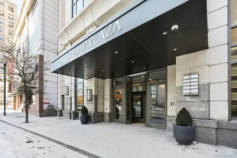 175 Huguenot Street New Rochelle NY 10801