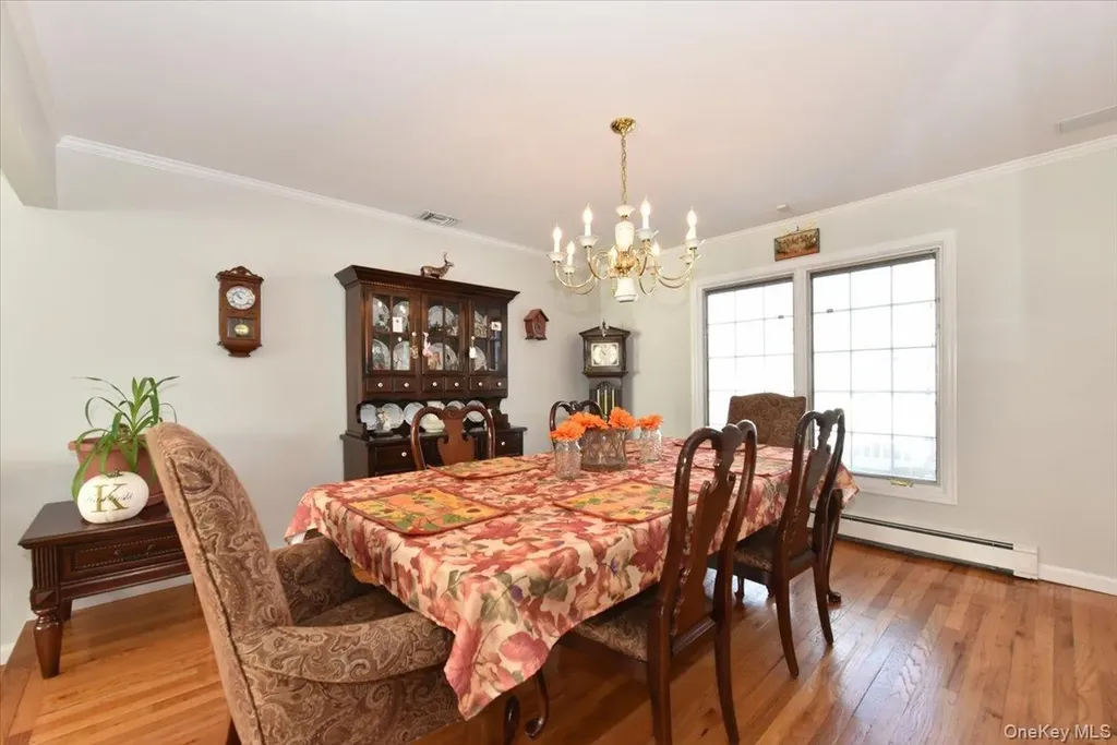 72 Narwood Road Massapequa NY 11758