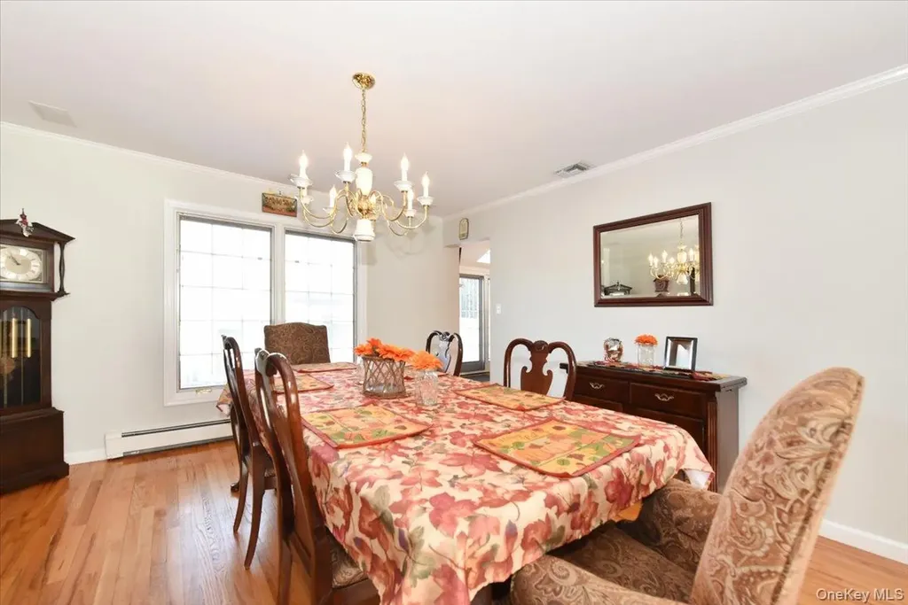 72 Narwood Road Massapequa NY 11758