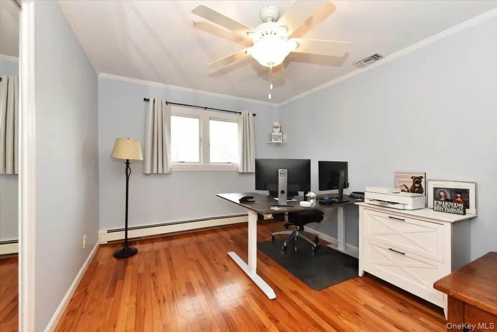 72 Narwood Road Massapequa NY 11758
