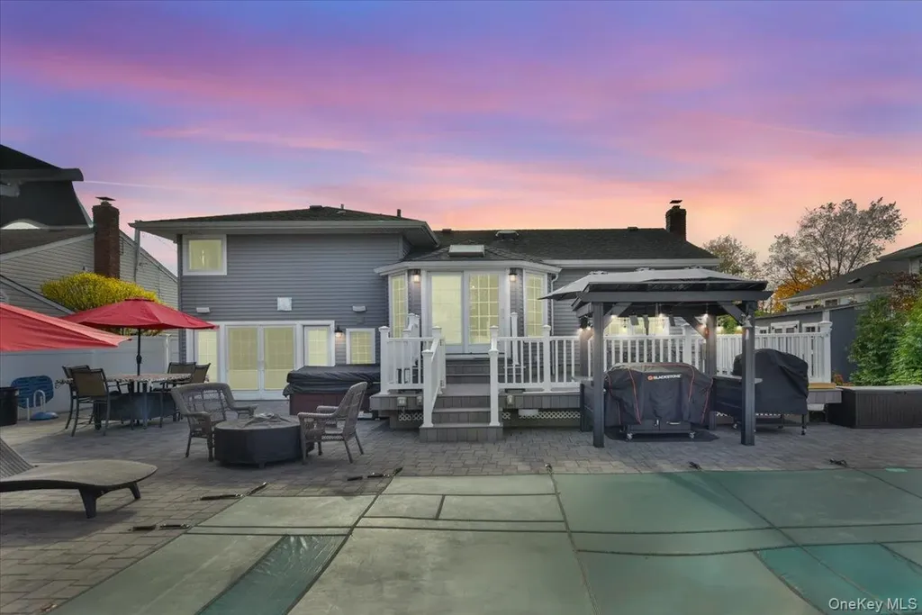 72 Narwood Road Massapequa NY 11758