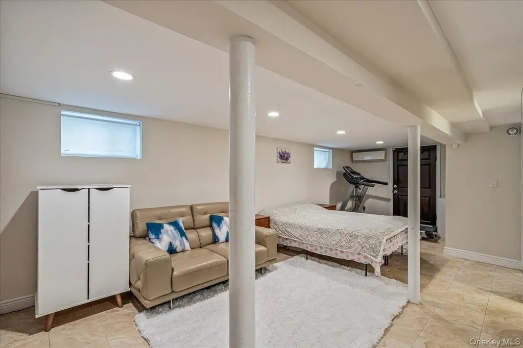 14940 15th Drive Whitestone NY 11357