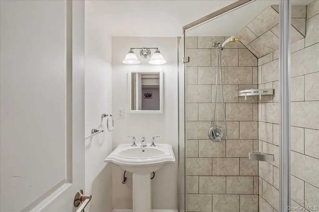 14940 15th Drive Whitestone NY 11357