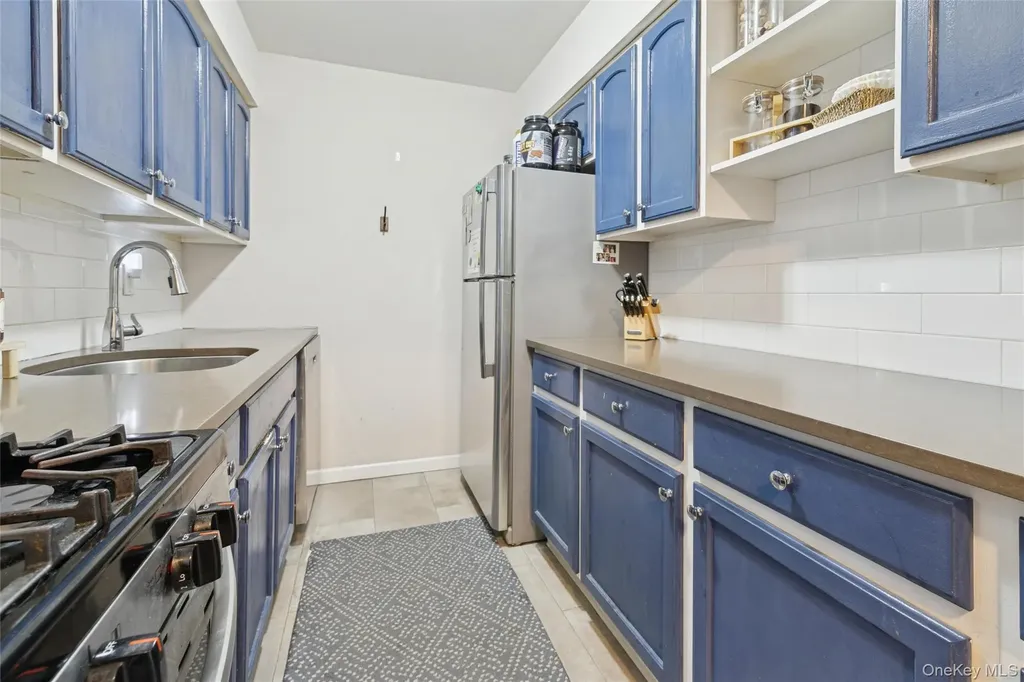 141 Pointe Circle N Coram NY 11727