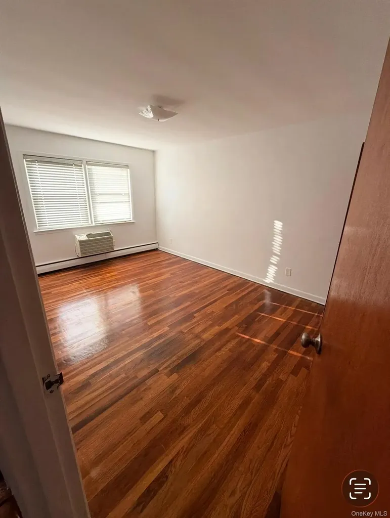 6046 69th Place Maspeth NY 11378