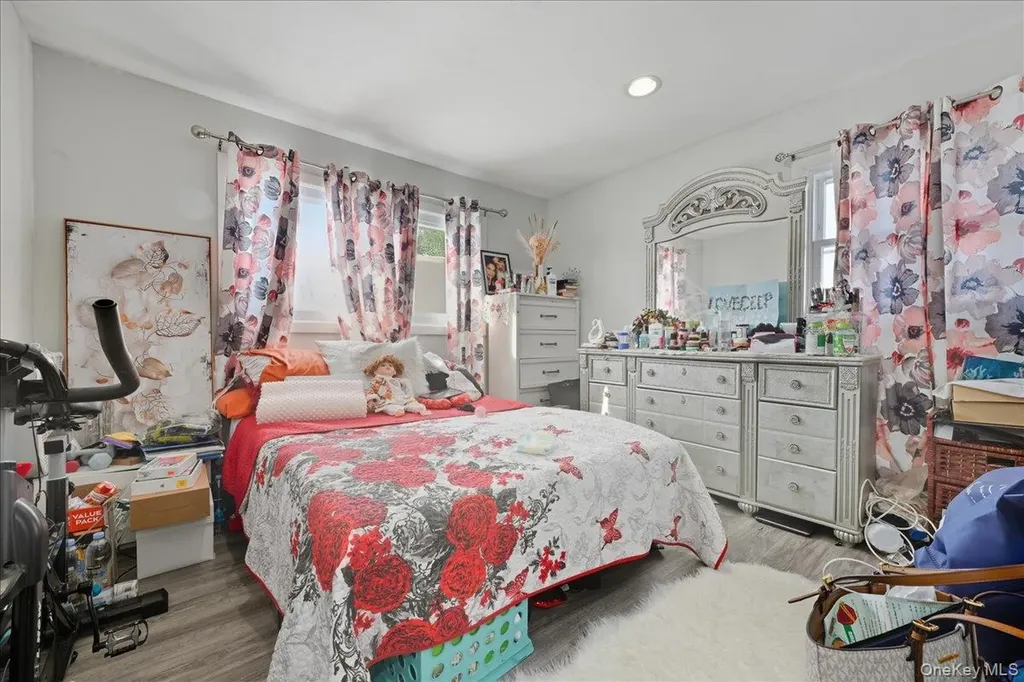 5 Plum Tree Lane Commack NY 11725