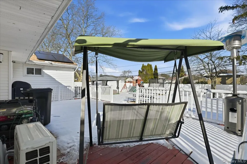 5 Plum Tree Lane Commack NY 11725