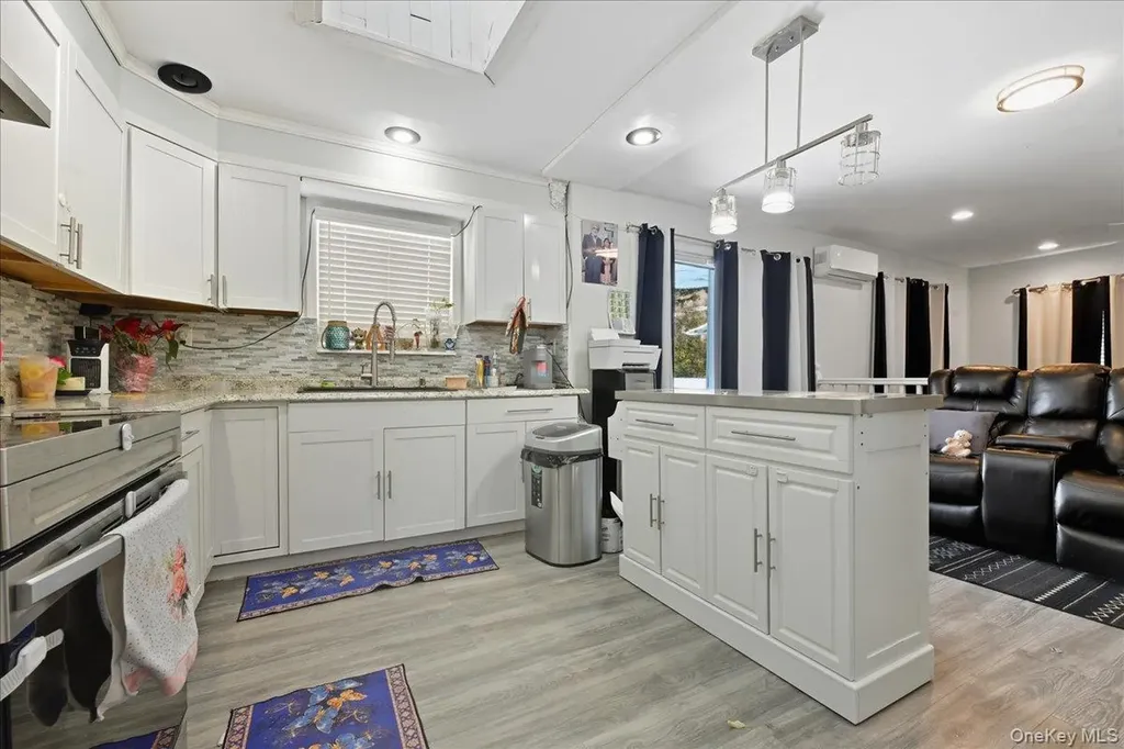5 Plum Tree Lane Commack NY 11725