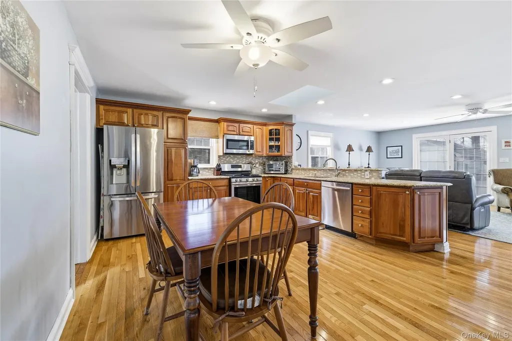 29 Norwich Avenue Lynbrook NY 11563