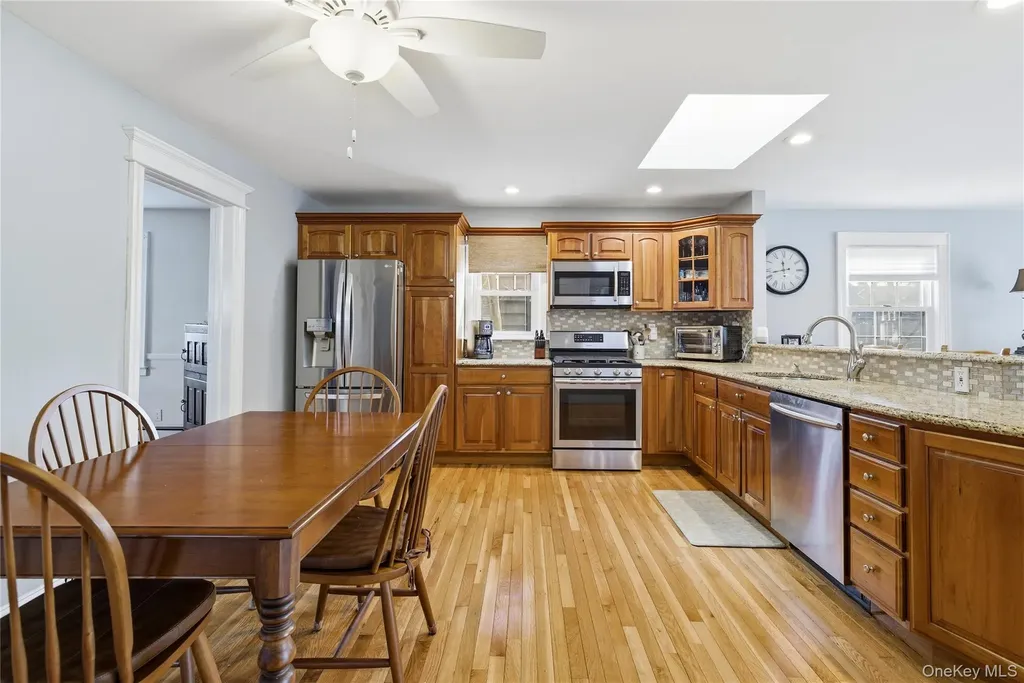 29 Norwich Avenue Lynbrook NY 11563