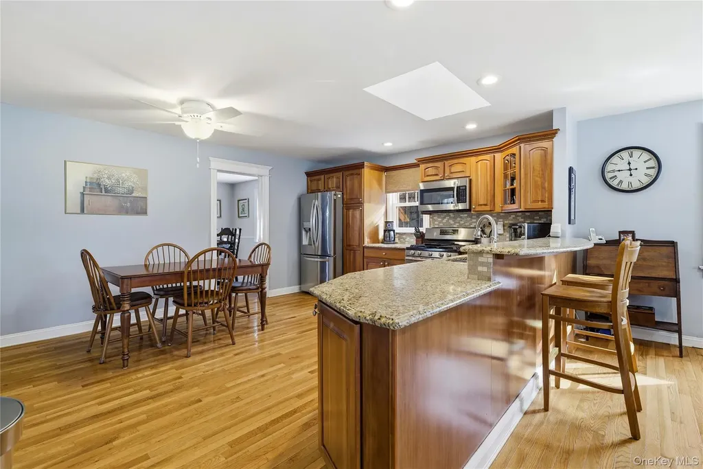29 Norwich Avenue Lynbrook NY 11563