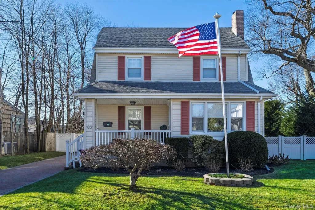 29 Norwich Avenue Lynbrook NY 11563