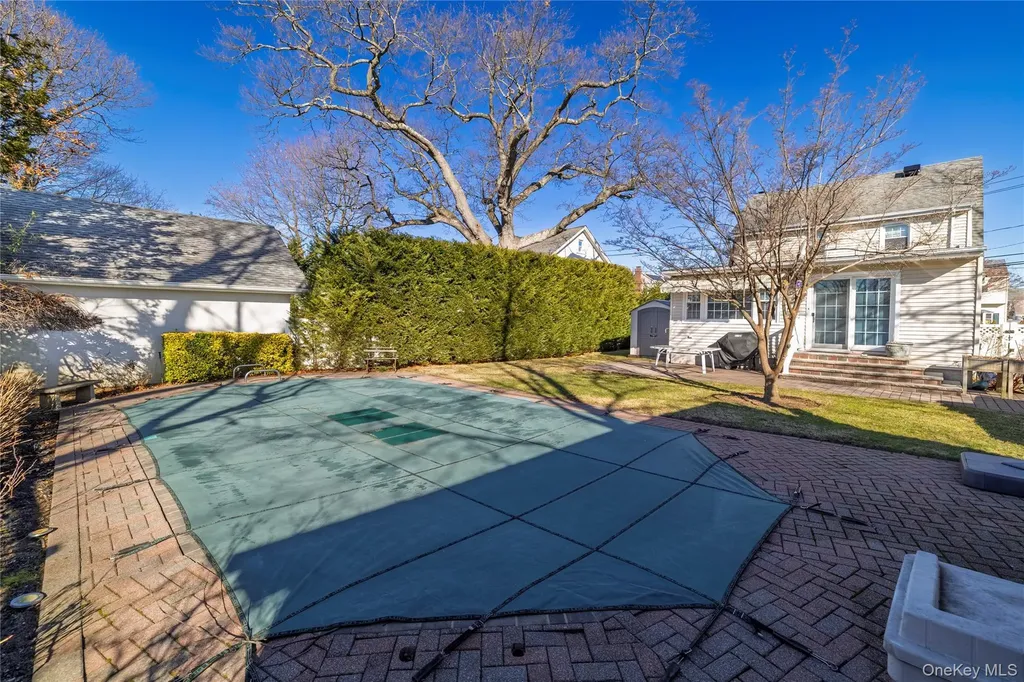 29 Norwich Avenue Lynbrook NY 11563