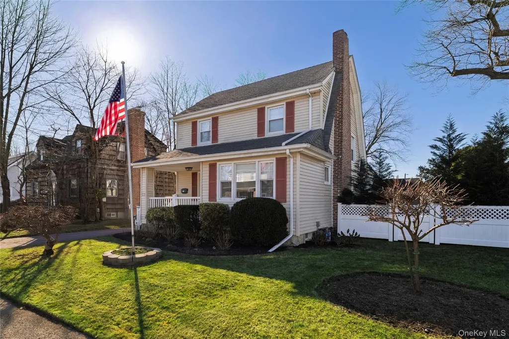 29 Norwich Avenue Lynbrook NY 11563