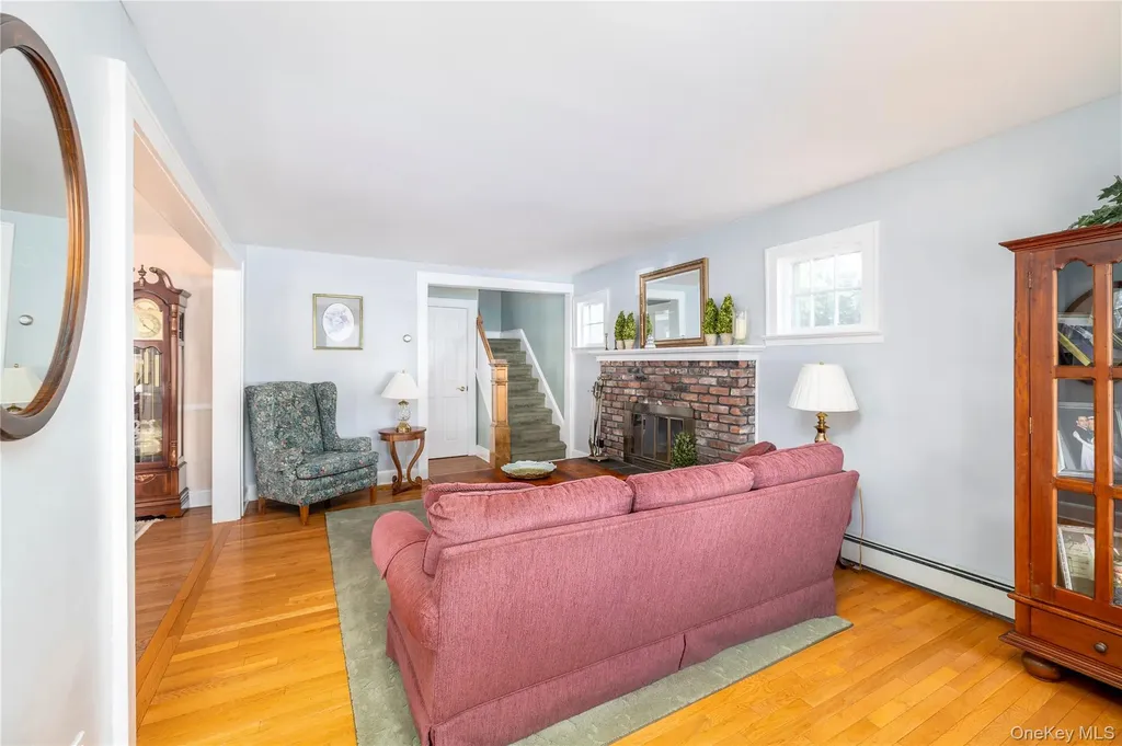 29 Norwich Avenue Lynbrook NY 11563
