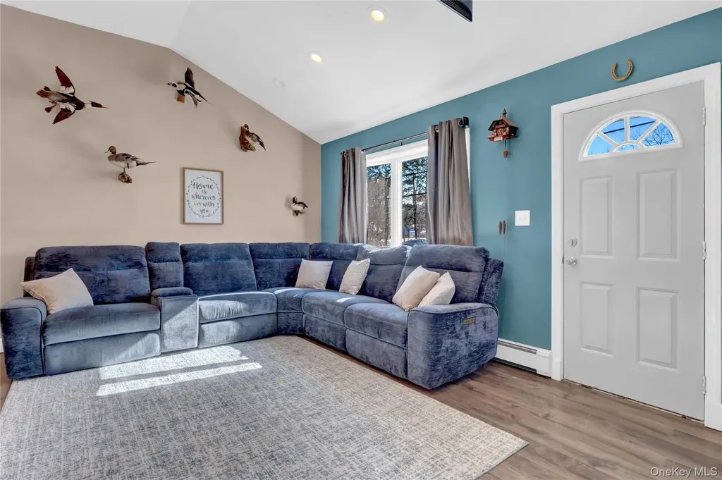 77 Baybright Drive Shirley NY 11967