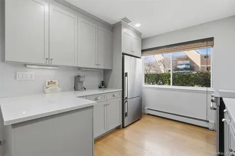 10 Bayberry Lane Rye Brook NY 10573