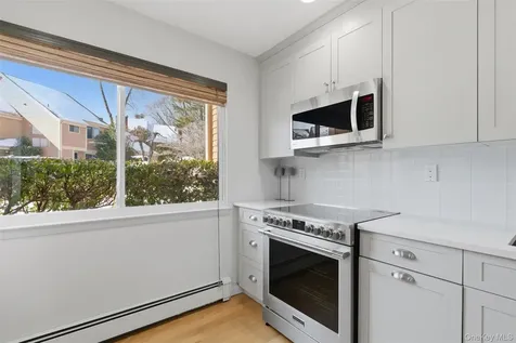 10 Bayberry Lane Rye Brook NY 10573