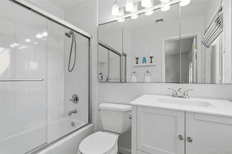 10 Bayberry Lane Rye Brook NY 10573