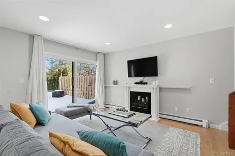 10 Bayberry Lane Rye Brook NY 10573