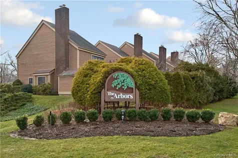 10 Bayberry Lane Rye Brook NY 10573