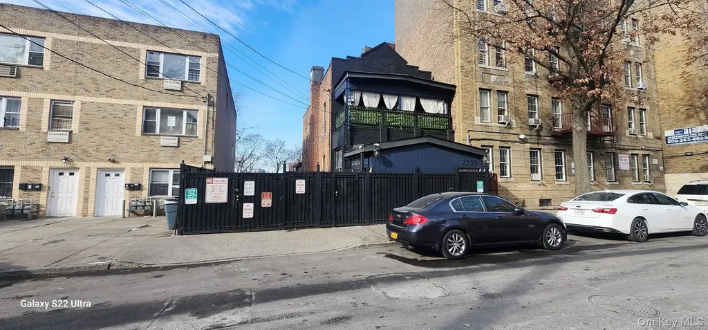 2759 Kingsbridge Terrace Bronx NY 10463