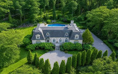 38 Tiffany Road Oyster Bay NY 11771
