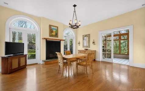 38 Tiffany Road Oyster Bay NY 11771