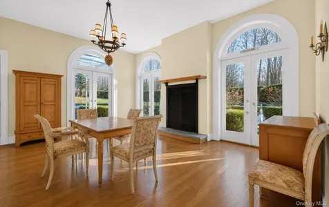 38 Tiffany Road Oyster Bay NY 11771