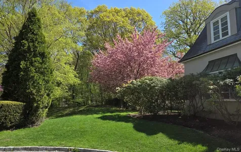 38 Tiffany Road Oyster Bay NY 11771
