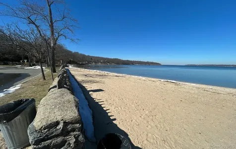 38 Tiffany Road Oyster Bay NY 11771