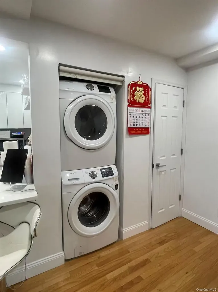 137-08 31st Road Flushing NY 11354